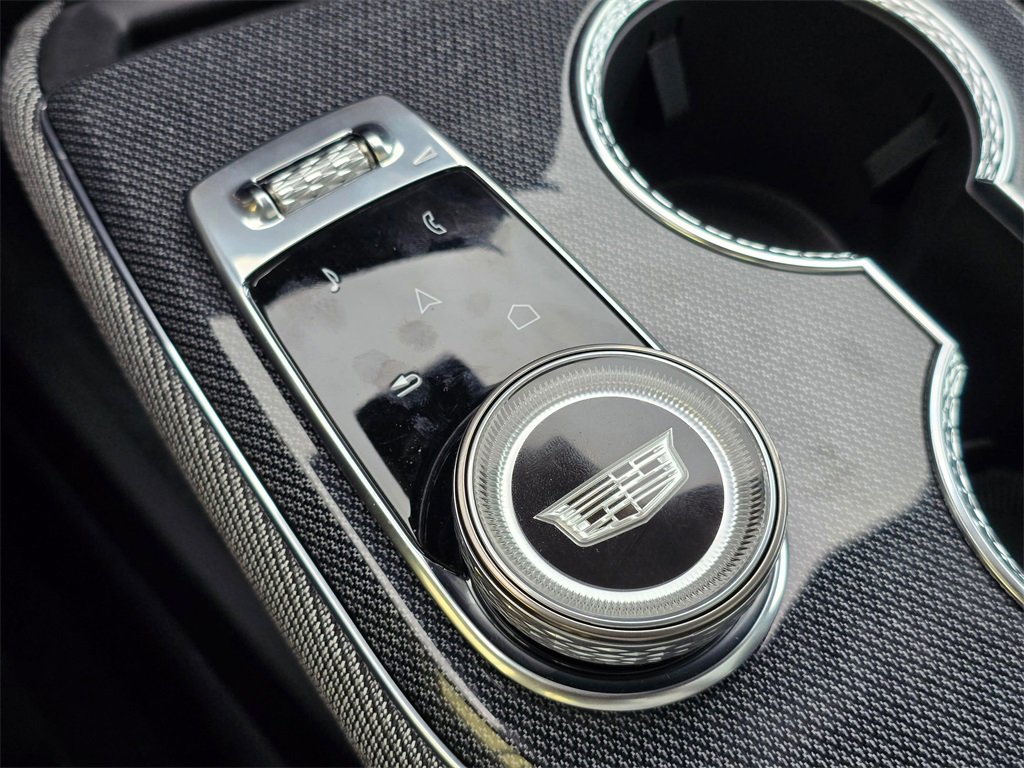 New 2026 Cadillac Optiq Sport 1 image 31