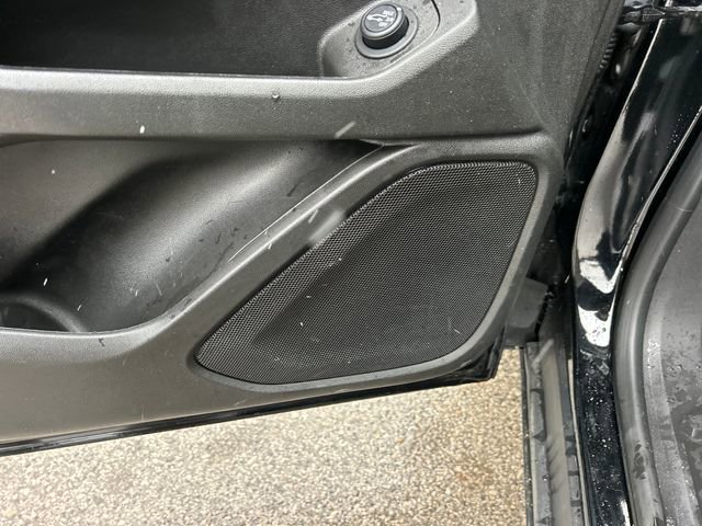 Used 2023 GMC Terrain AT4 image 32