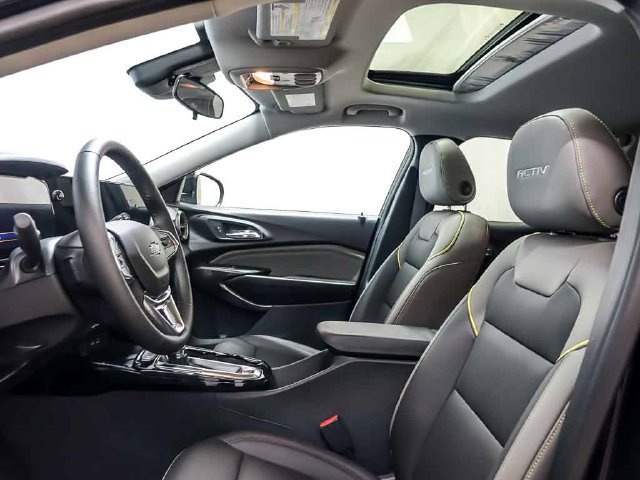 New 2026 Chevrolet Trax ACTIV w/ Sunroof Package FWD image 10