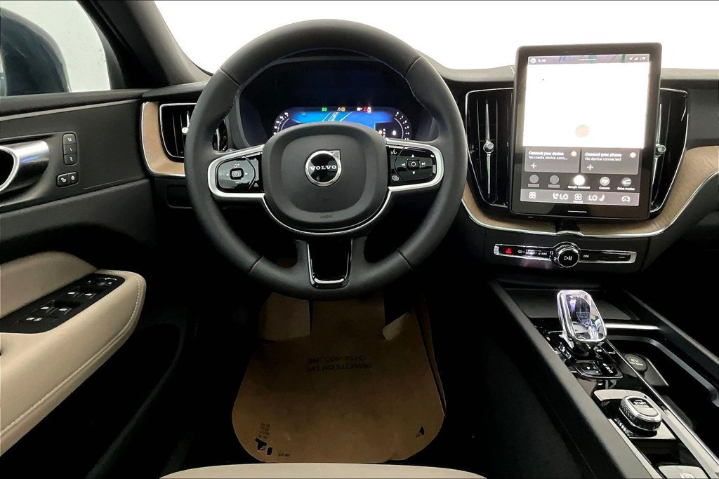 New 2026 Volvo XC60 B5 Plus w/ Protection Package Premier AWD/4WD image 10
