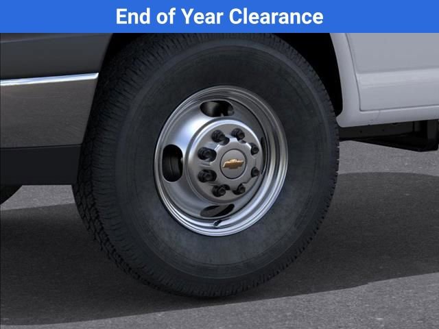 New 2025 Chevrolet Express 4500 w/ Power Convenience Package image 9