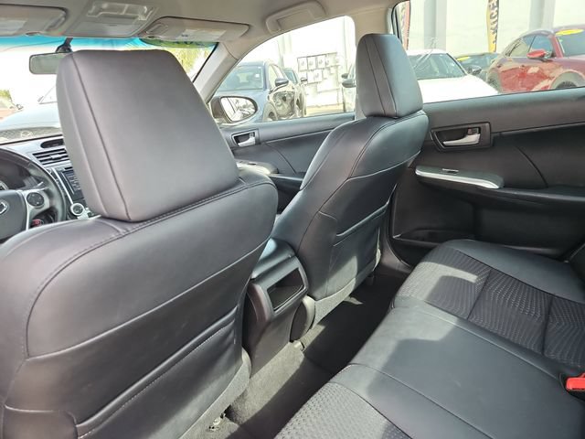 Used 2014 Toyota Camry SE FWD image 11
