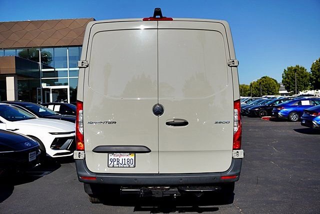 Used 2024 Mercedes-Benz Sprinter 2500 w/ Parking Package image 9
