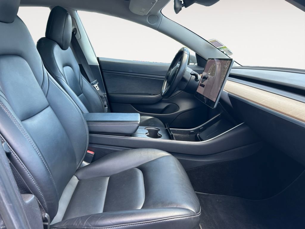 Used 2019 Tesla Model 3 Standard Range Plus RWD image 24