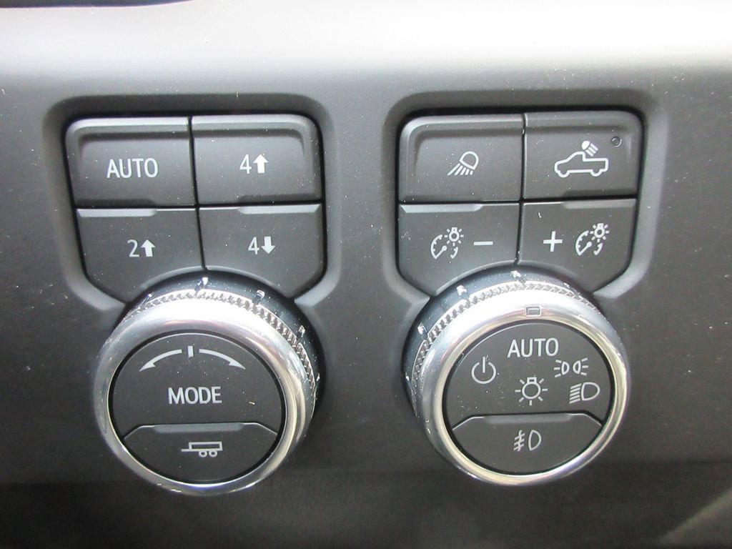 New 2026 GMC Sierra 1500 AT4 image 18