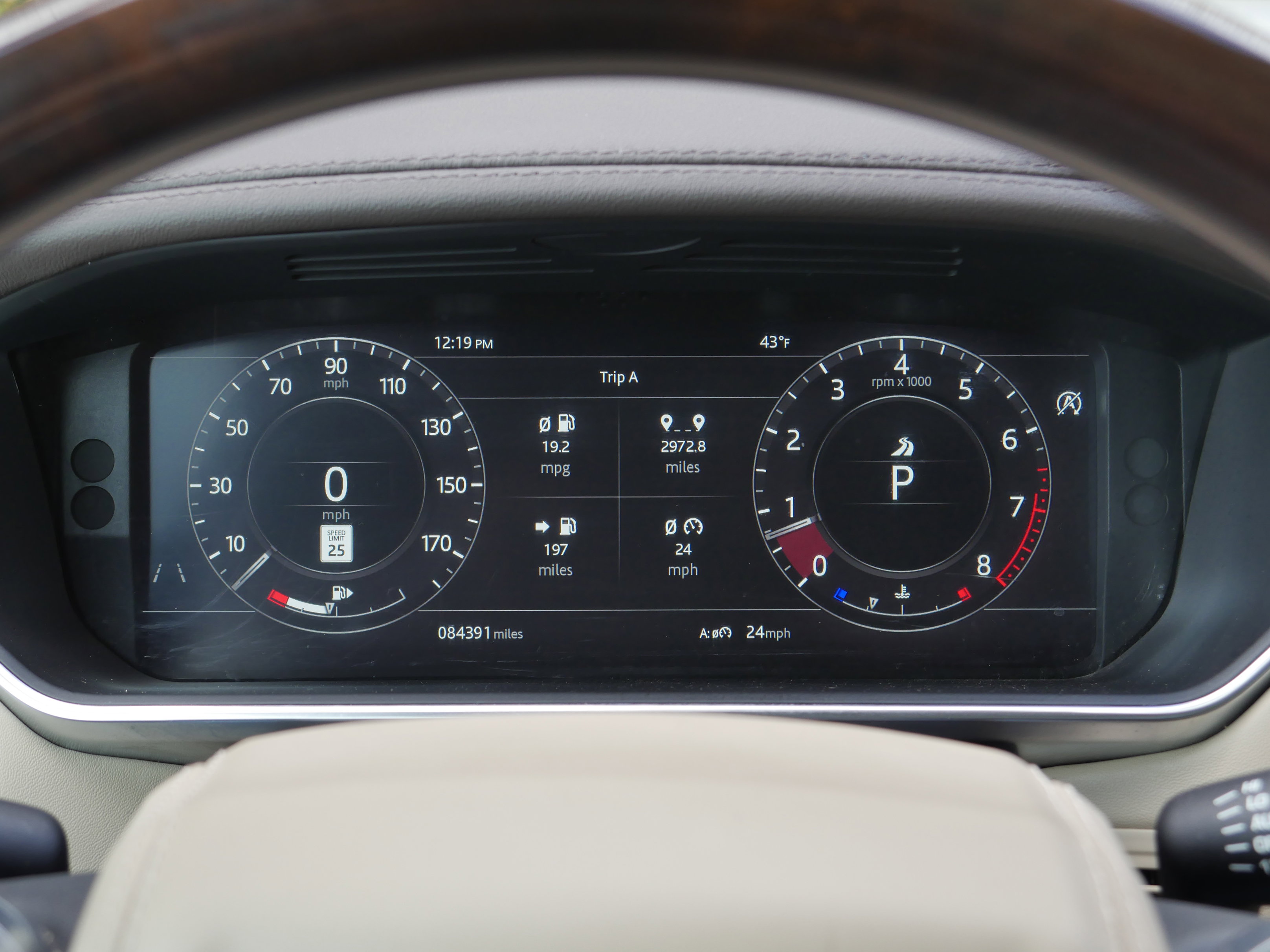 Used 2019 Land Rover Range Rover Supercharged image 8