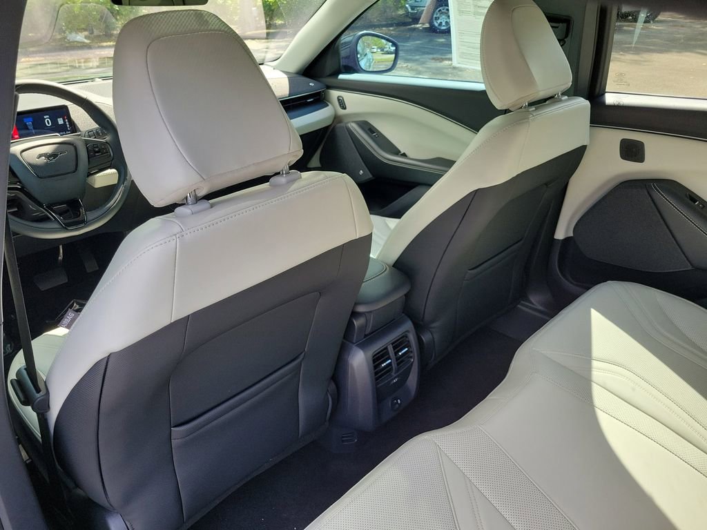 Used 2023 Ford Mustang Mach-E Premium image 11