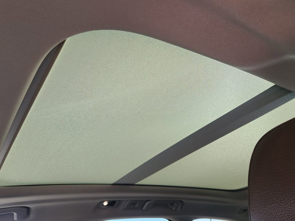 Used 2019 Volvo XC60 T6 Momentum w/ Advanced Package AWD/4WD image 17