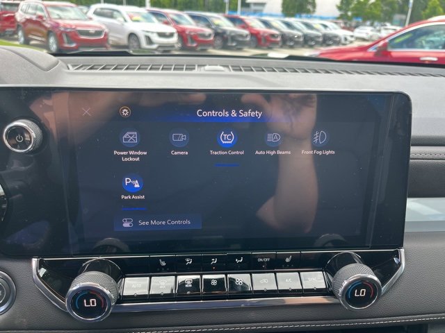 New 2025 Chevrolet Colorado LT w/ LT Convenience Package image 31