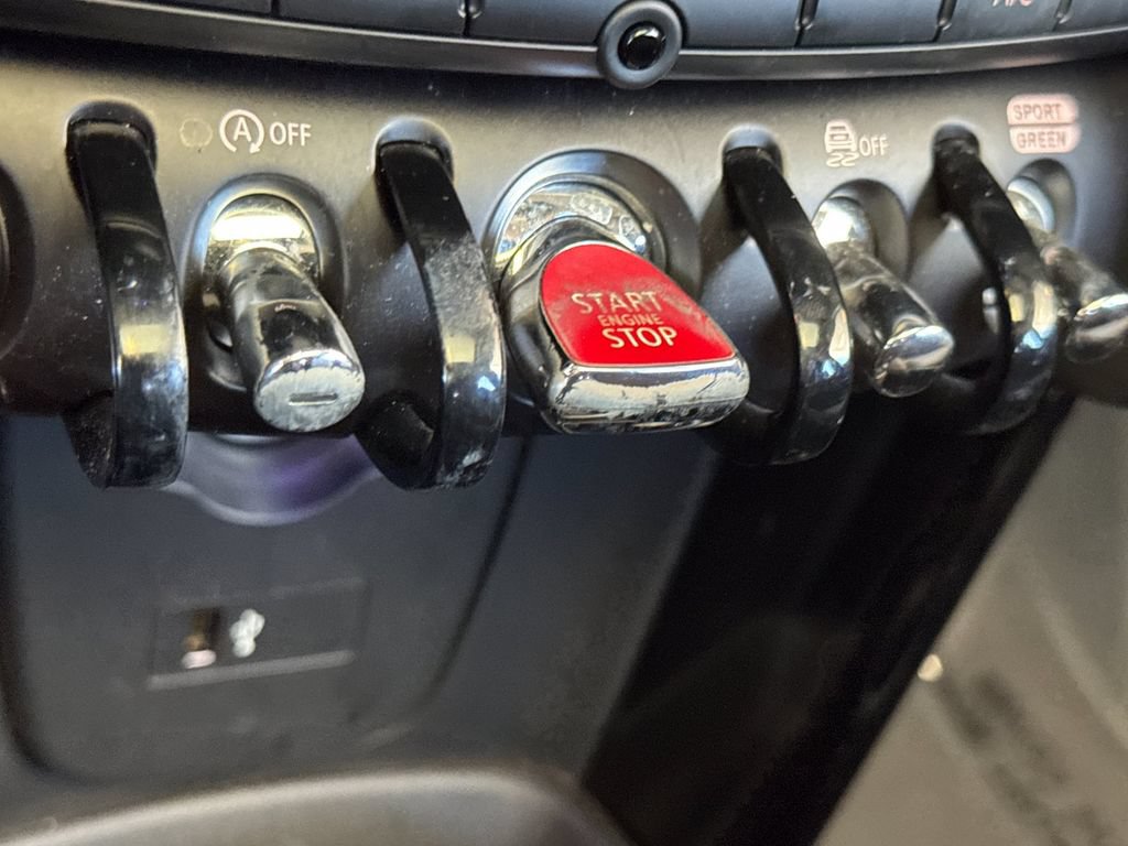 Used 2022 MINI Cooper S FWD image 29
