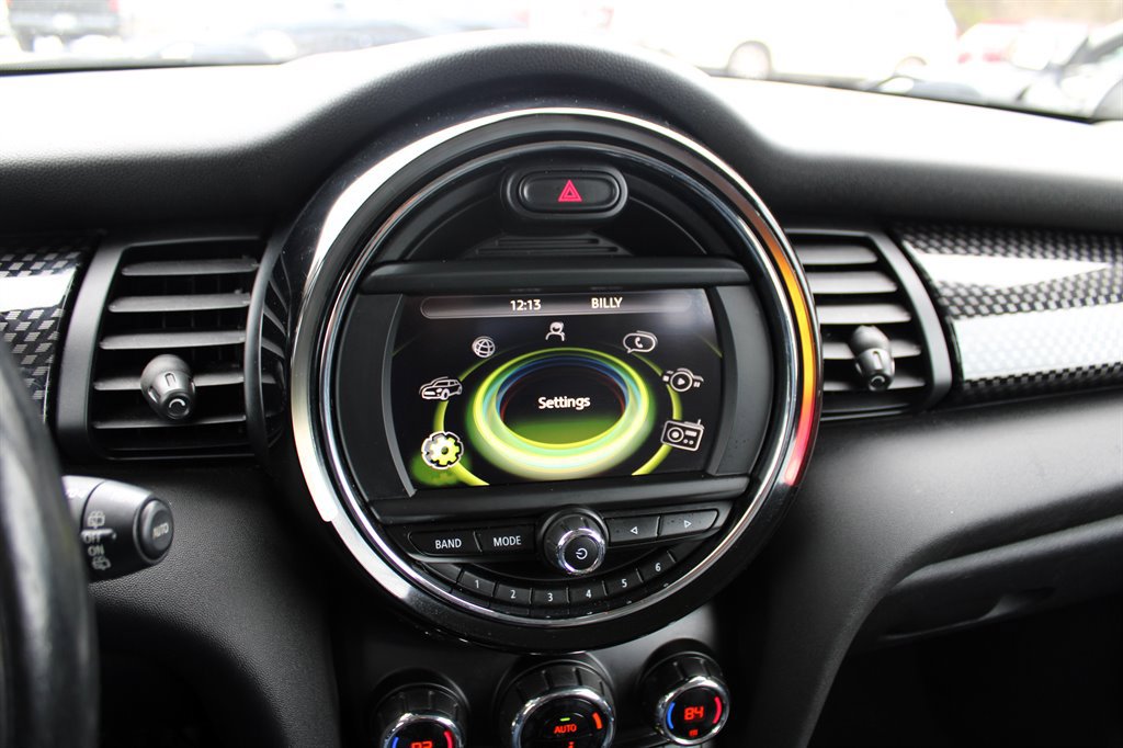 Used 2015 MINI Cooper S image 19