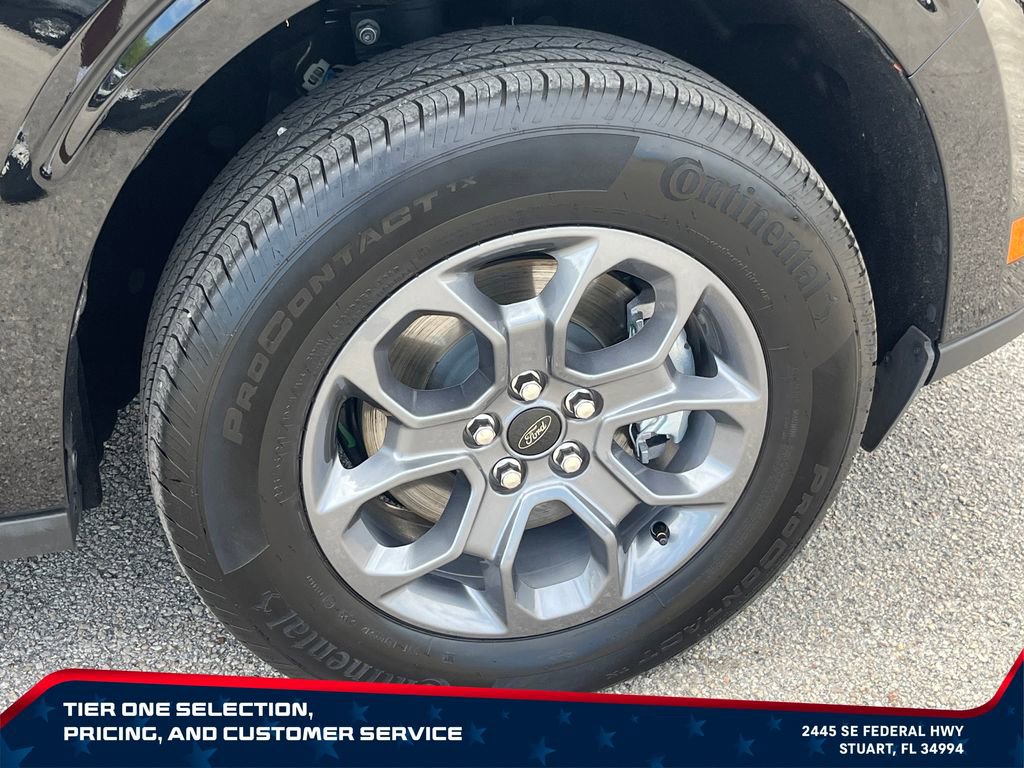 Used 2025 Ford Maverick XLT w/ Equipment Group 302A AWD/4WD image 17