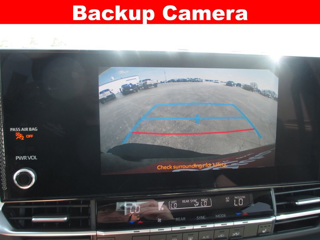 Used 2025 Toyota Sienna XLE w/ XLE Plus Package image 16