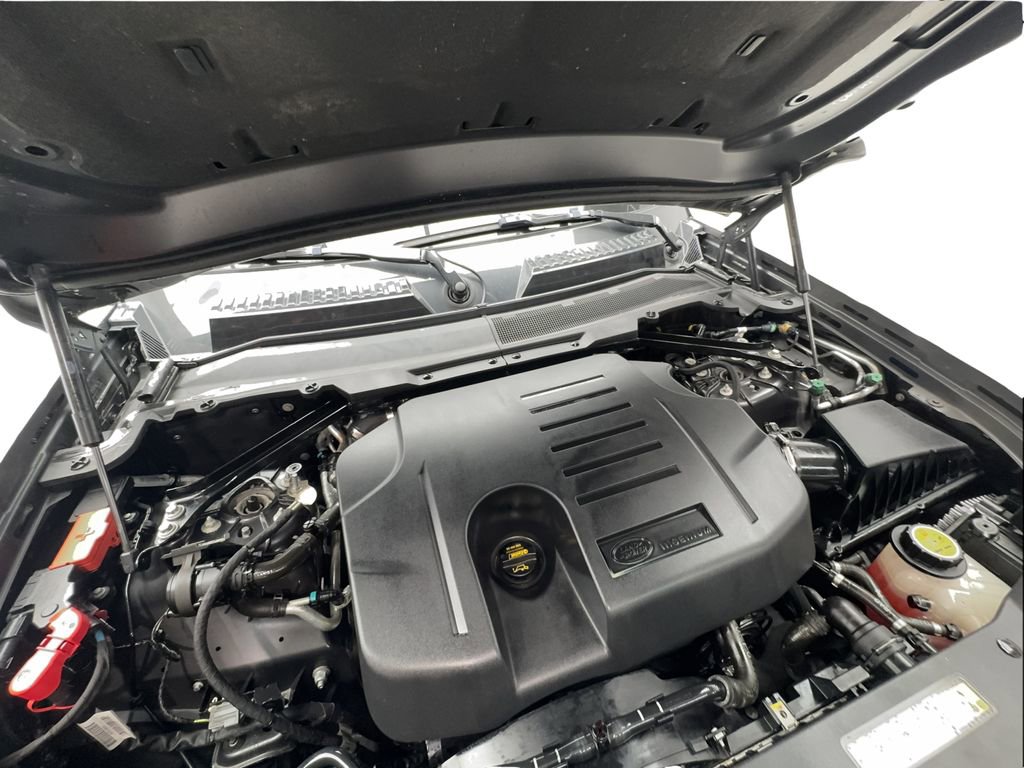 Used 2022 Land Rover Defender 110 X-Dynamic SE AWD/4WD image 18