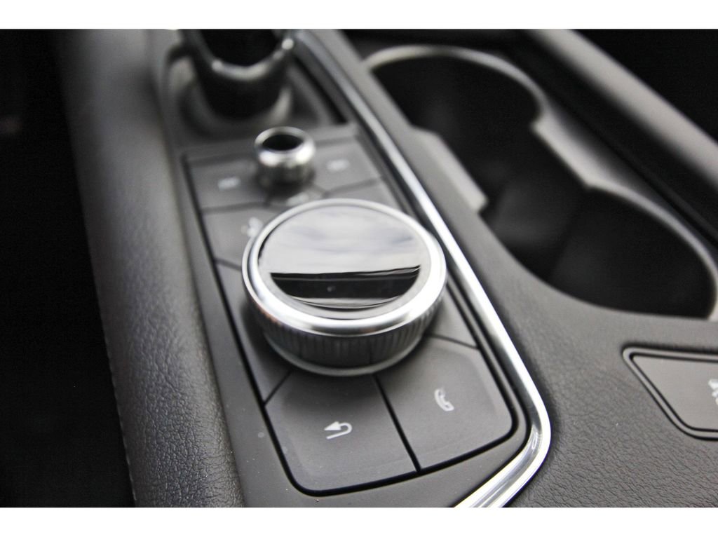 New 2025 Cadillac XT6 Sport w/ LPO, Onyx Lite Package image 21