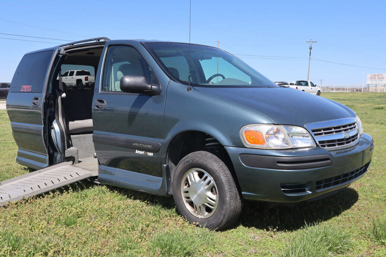 Used 2004 Chevrolet Venture LS w/ Easy Order Package image 1