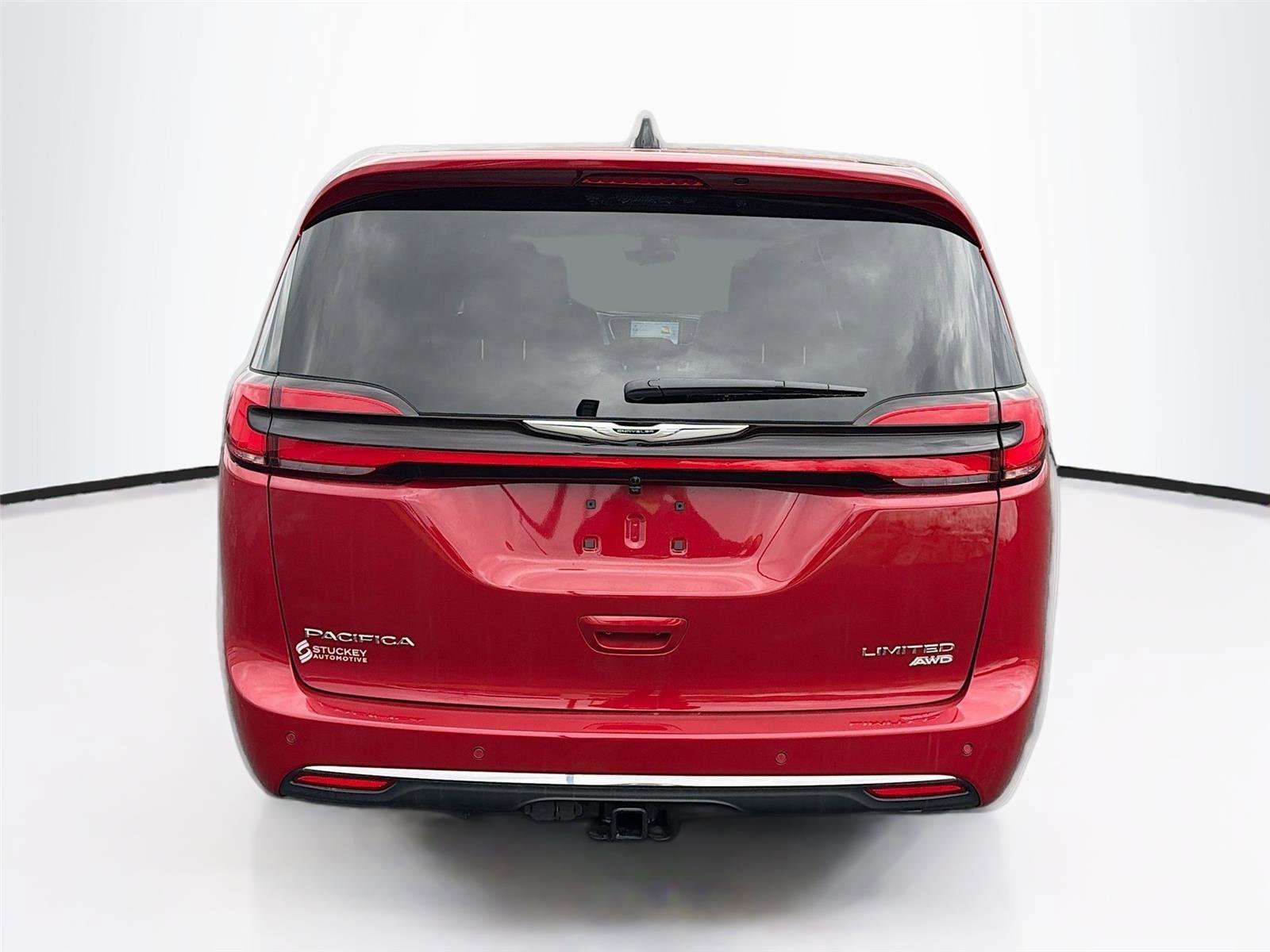 New 2026 Chrysler Pacifica Limited w/ Trailer Tow Group image 6