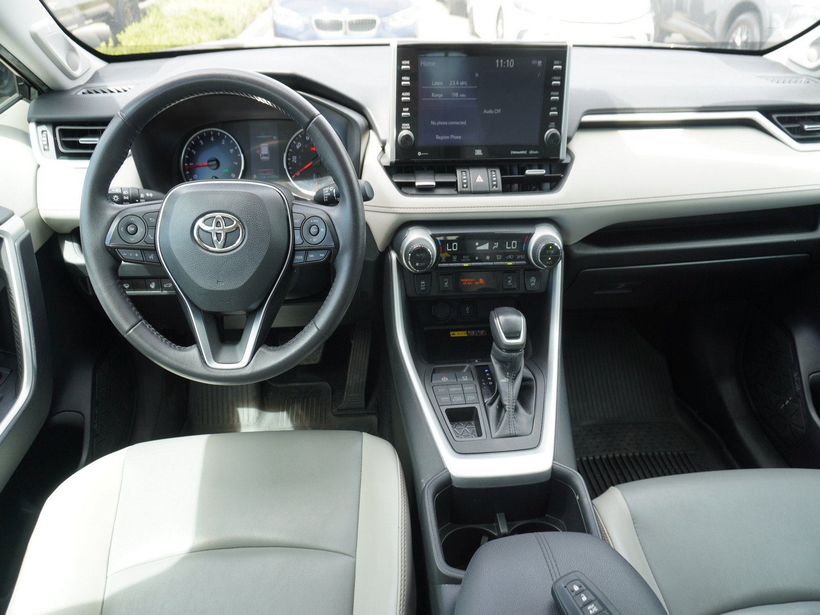 Used 2022 Toyota RAV4 XLE Premium AWD/4WD image 2
