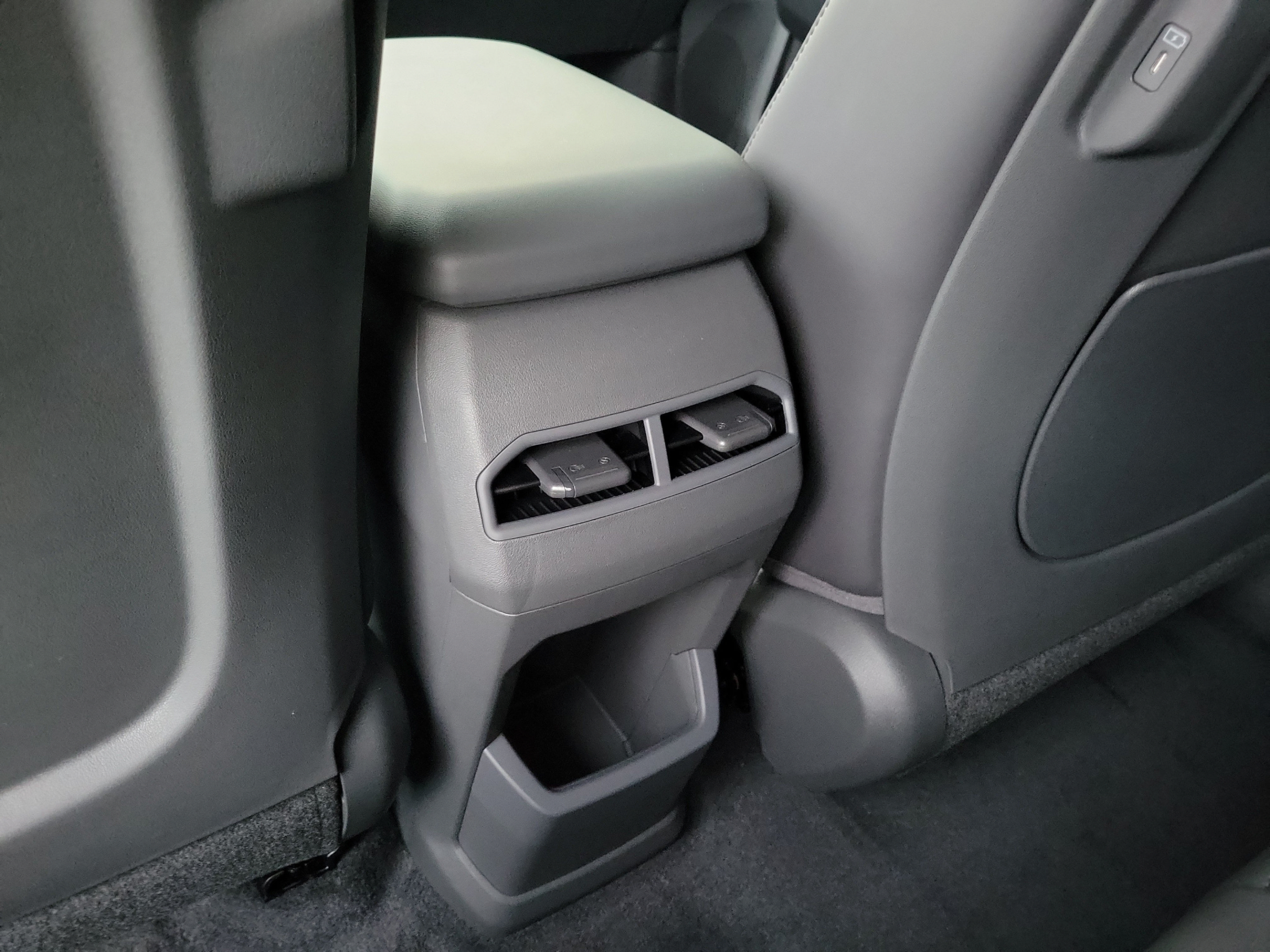 New 2027 Kia EV3 Wind w/ Wind Fwd Nightfall Package image 14