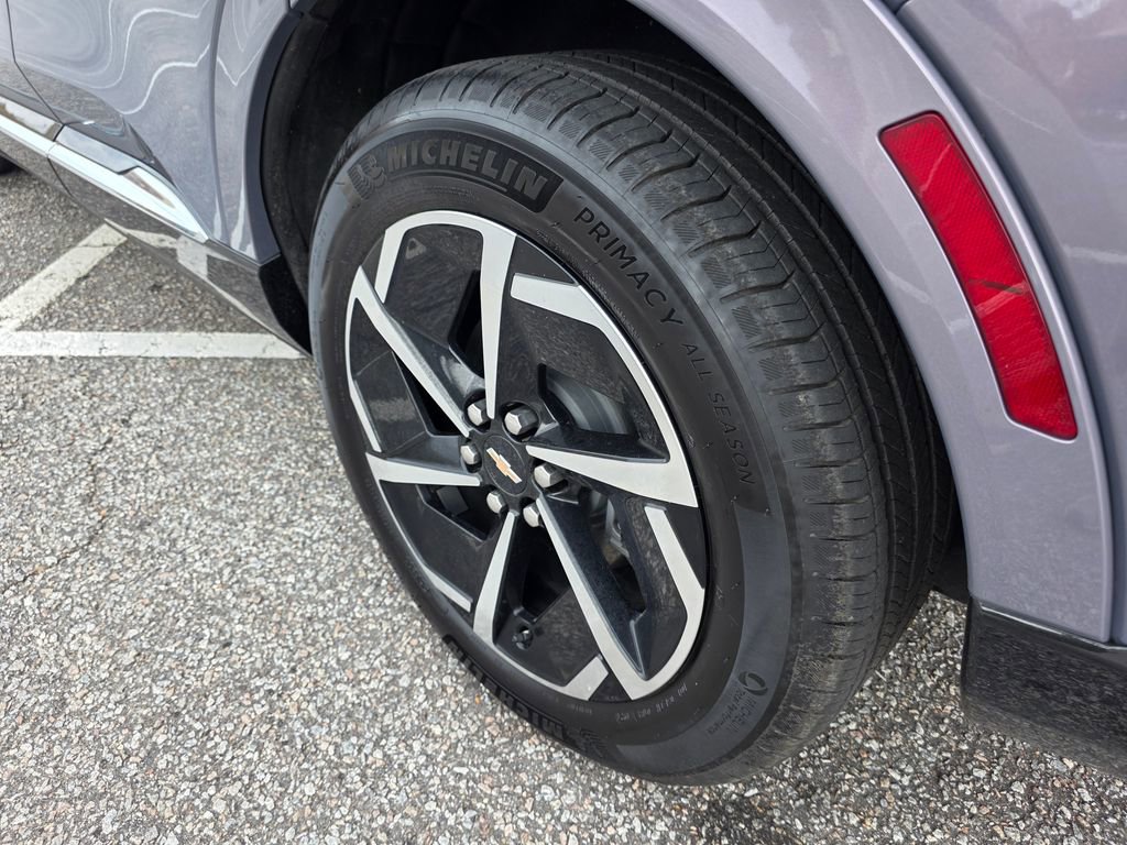 Certified 2025 Chevrolet Equinox EV LT image 31