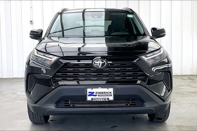 Used 2024 Toyota RAV4 XLE AWD/4WD image 3