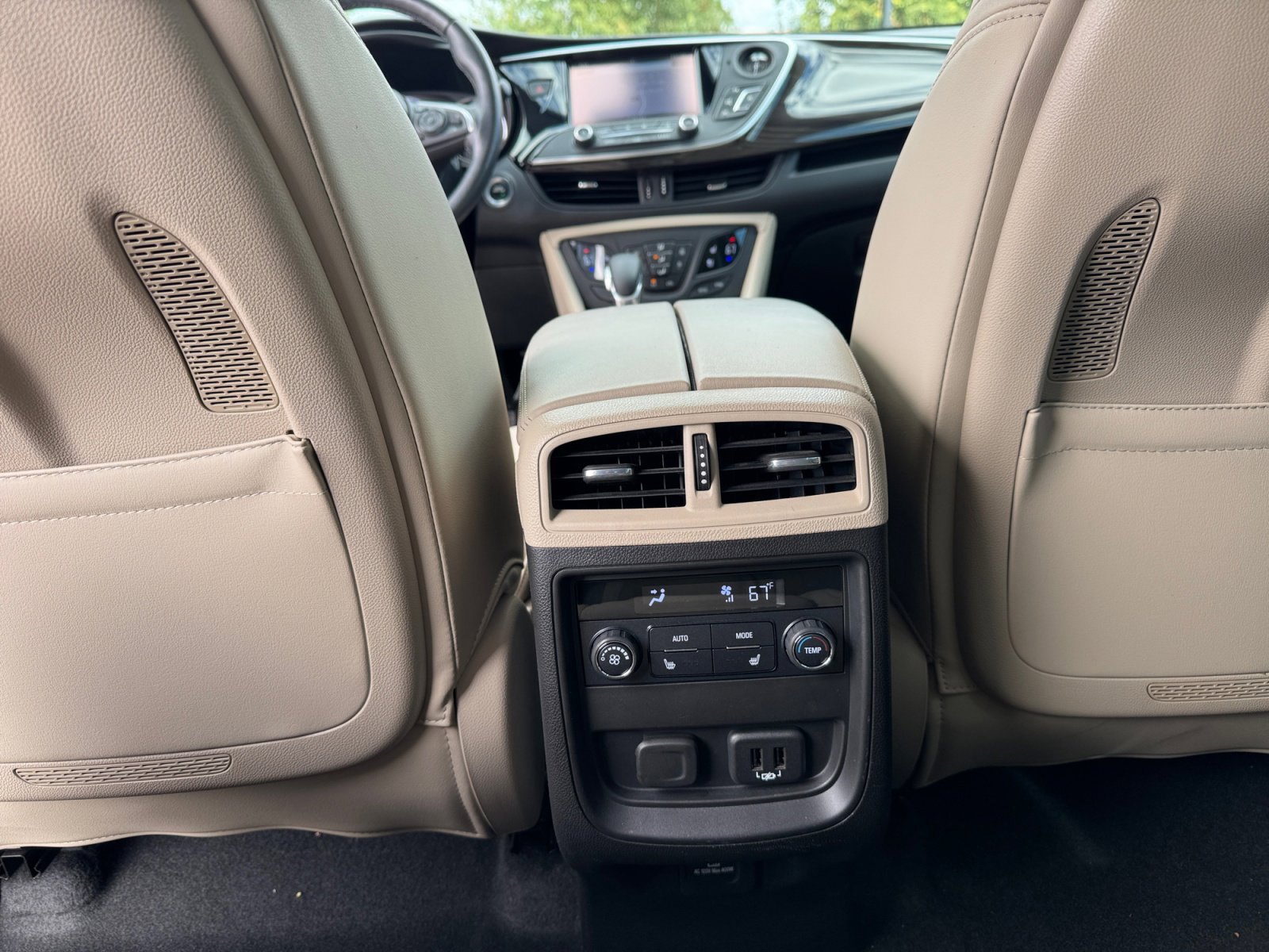 Used 2019 Buick Envision Premium w/ Driver Confidence Package image 32