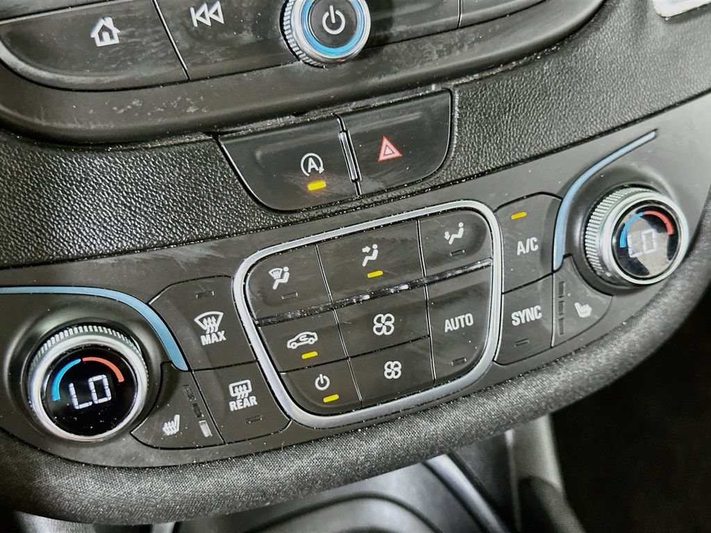 Used 2020 Chevrolet Malibu LT FWD image 27