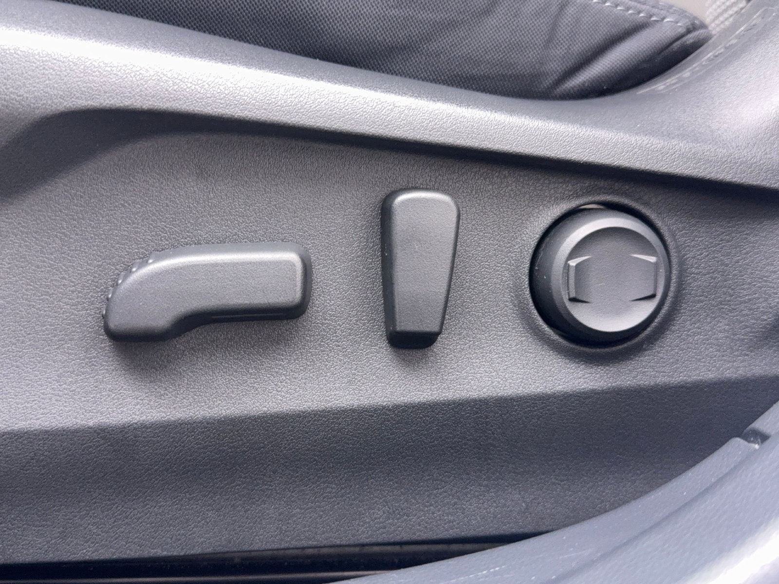 Used 2024 Subaru Outback Premium AWD/4WD image 19
