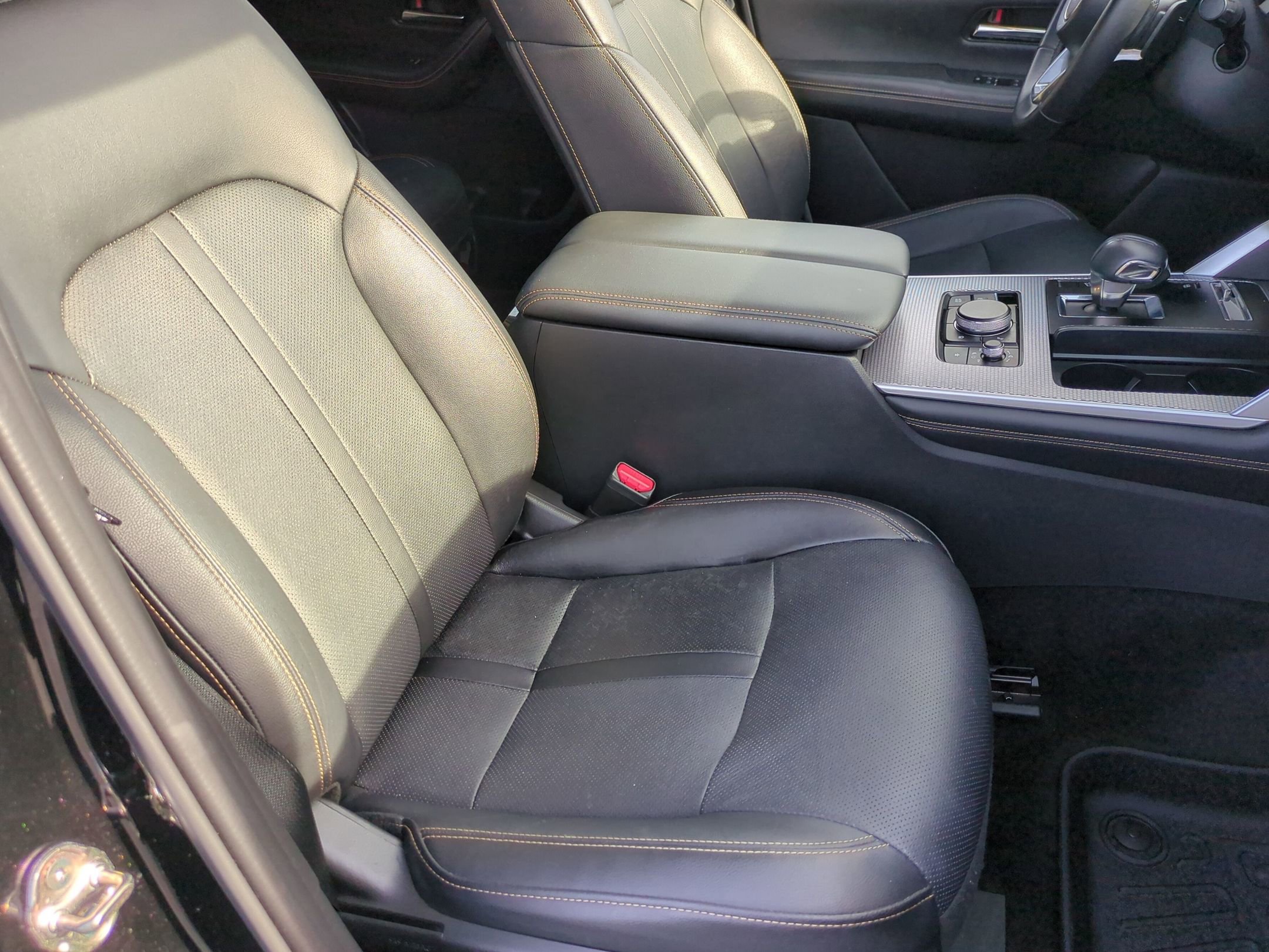 Certified 2024 MAZDA CX-90 Plug-In Hybrid w/ Preferred image 40