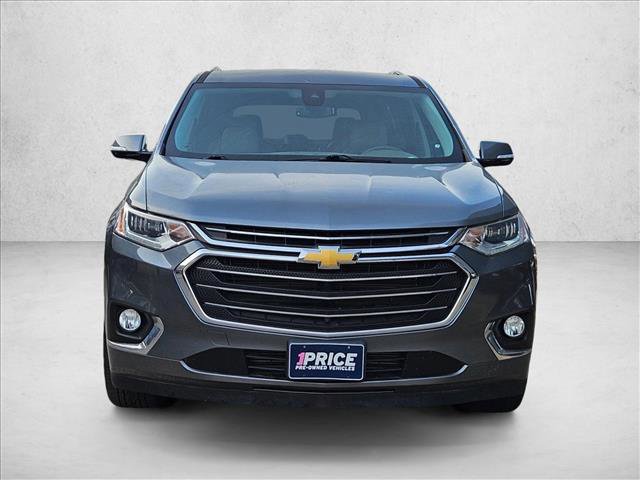 Used 2018 Chevrolet Traverse Premier w/ Driver Confidence II Package FWD image 2