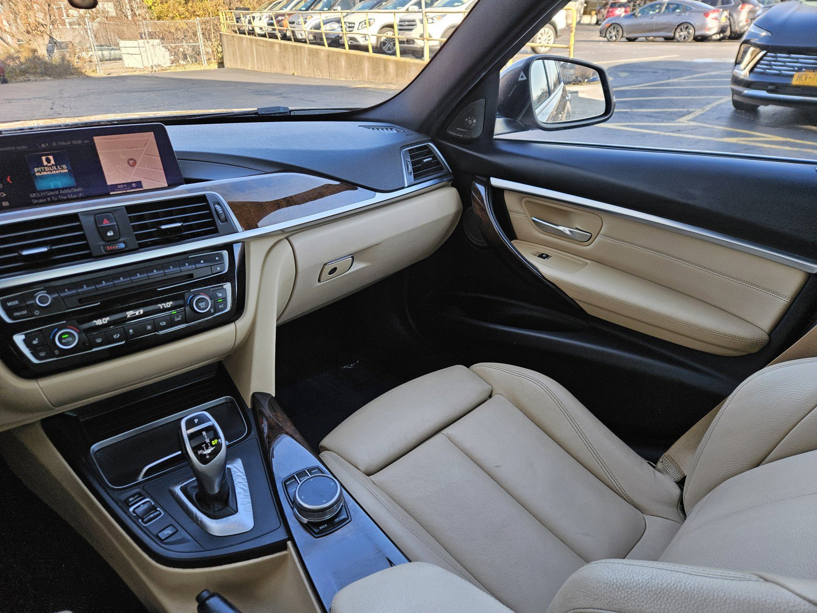 Used 2018 BMW 330i xDrive Sedan w/ Premium Package AWD/4WD image 20