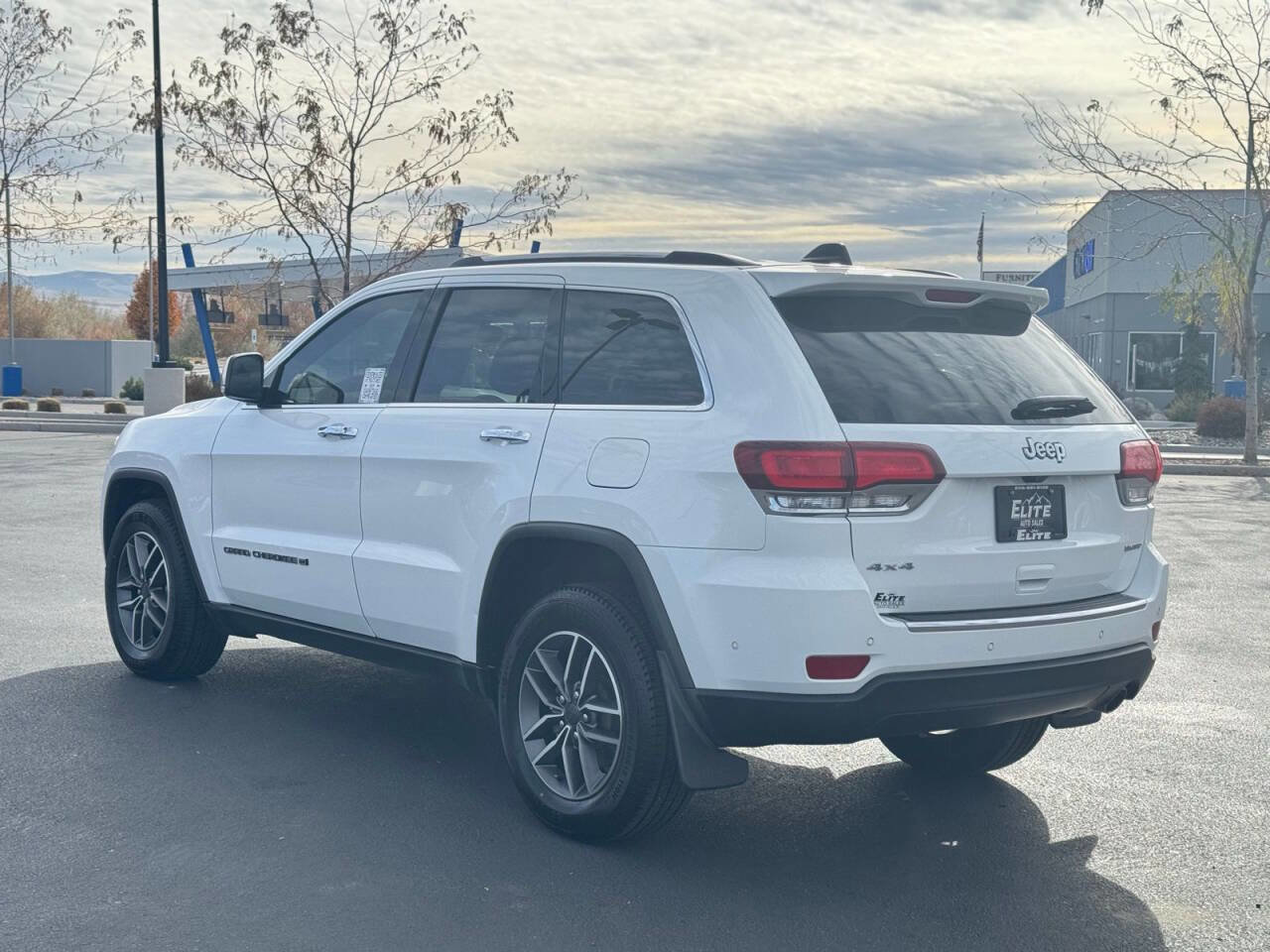 Used 2022 Jeep Grand Cherokee Limited w/ Protech Group AWD/4WD image 8