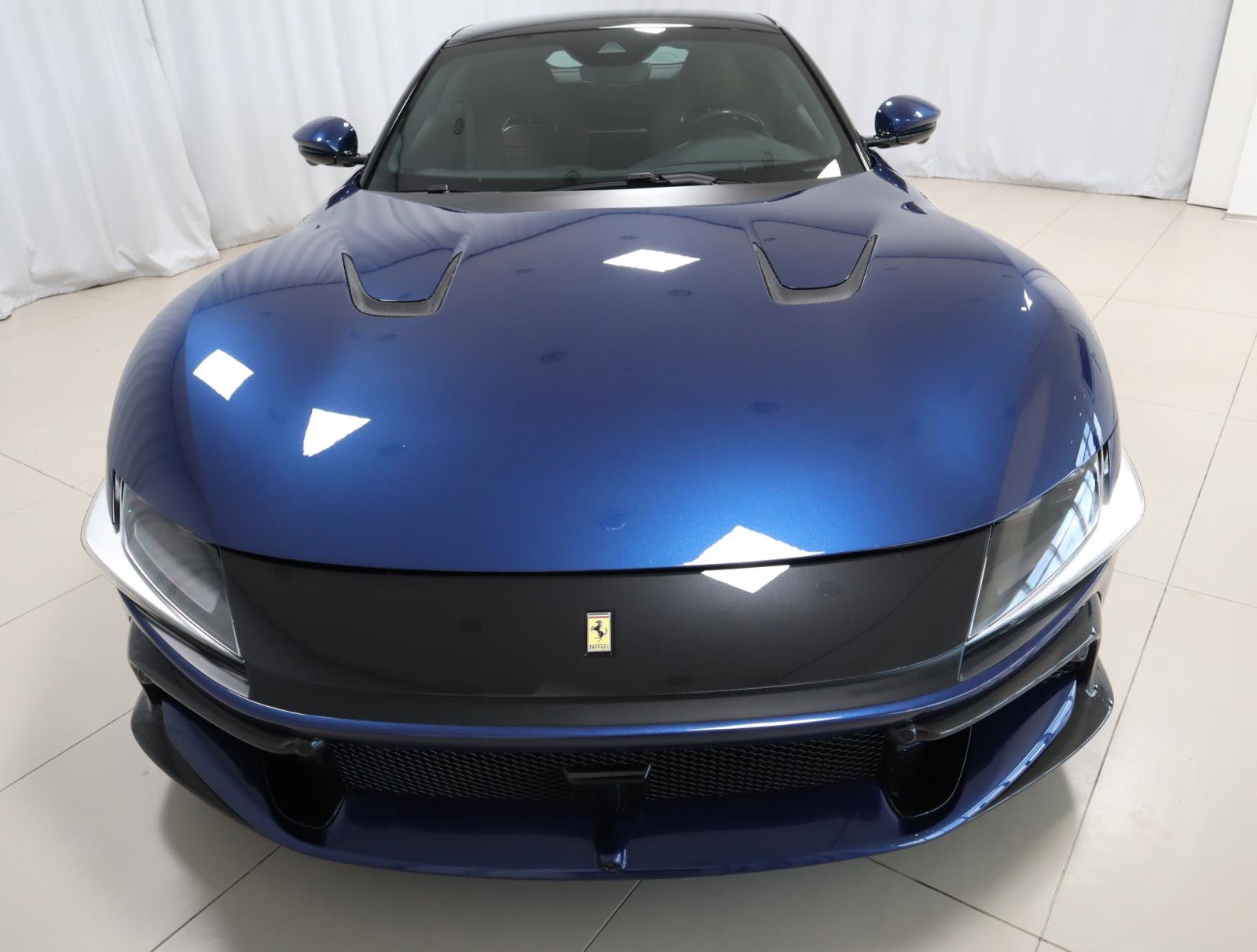 Used 2025 Ferrari 12Cilindri image 4