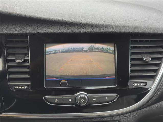 Used 2022 Buick Encore Preferred AWD/4WD image 15
