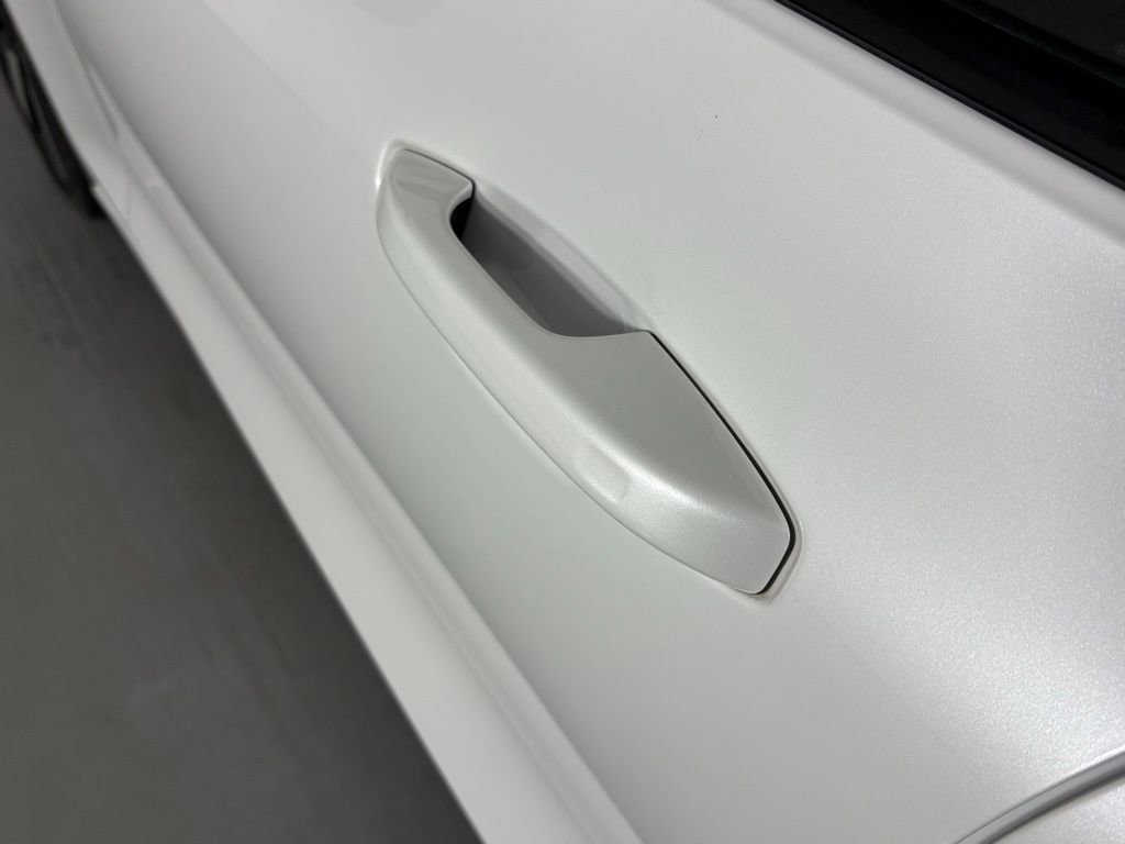 Used 2024 Volvo S60 T8 Ultimate w/ Climate Package image 12