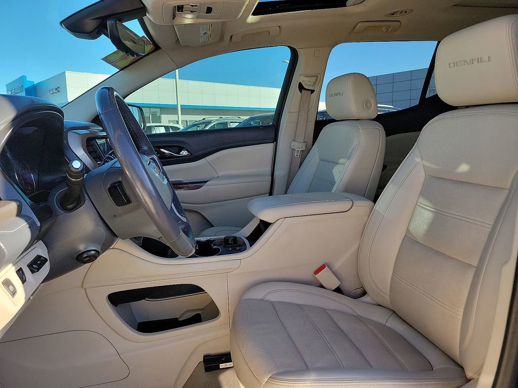 Used 2022 GMC Acadia Denali w/ Black Diamond Edition image 19