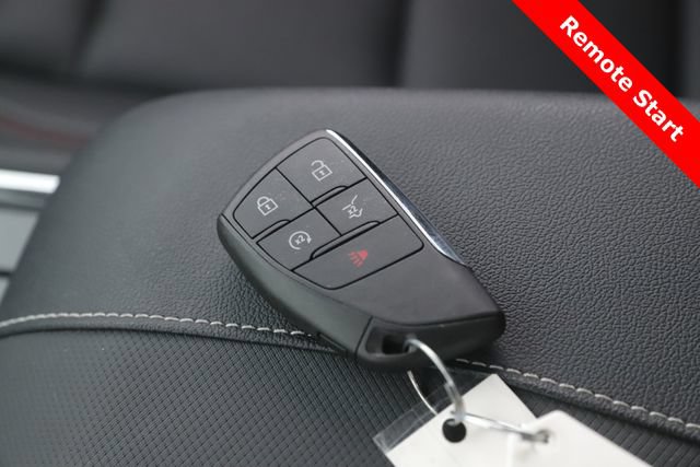 Used 2025 Chevrolet Traverse Z71 w/ LPO, Floor Liner Package AWD/4WD image 3
