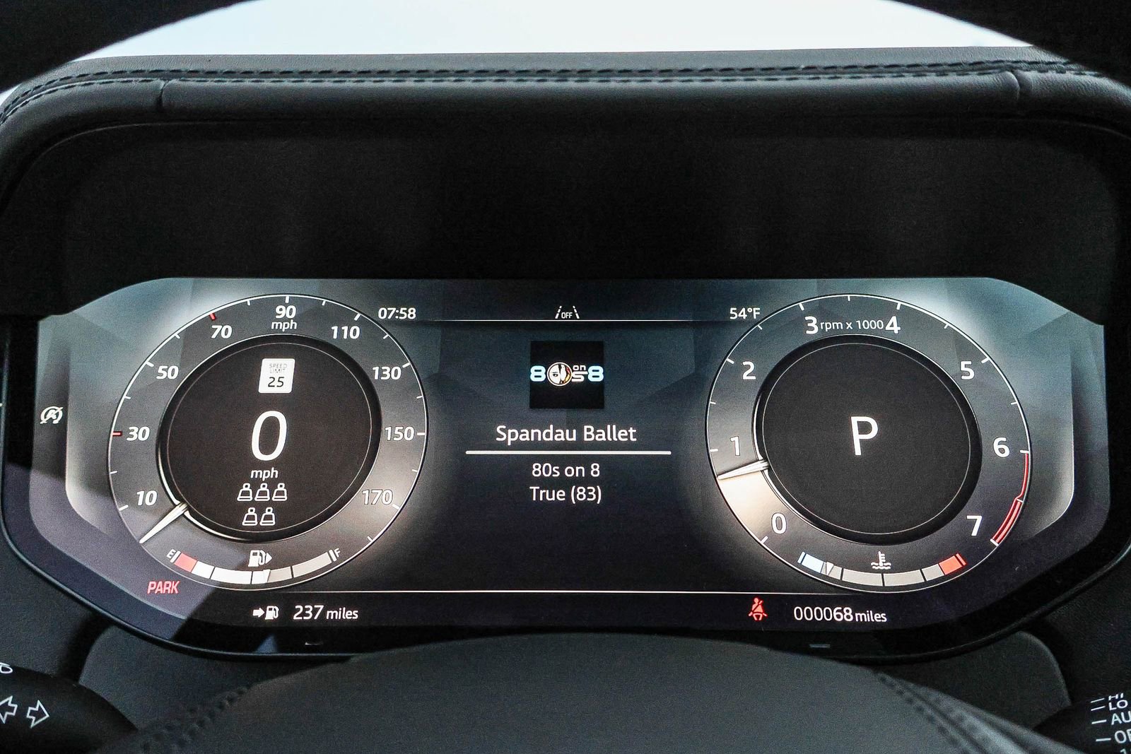 New 2025 Land Rover Range Rover Long Wheelbase SE image 37