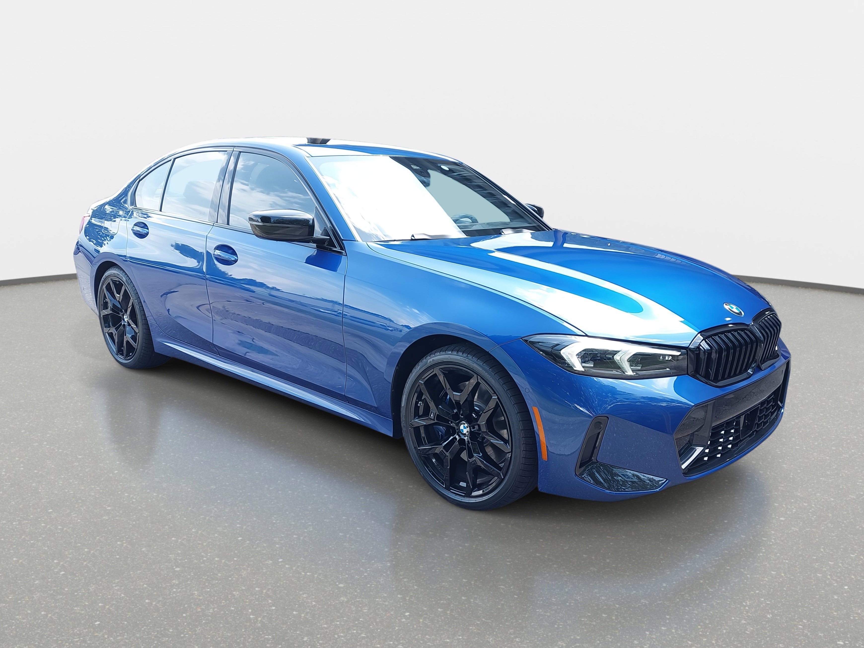 New 2025 BMW 330i Sedan w/ M Sport Package image 3