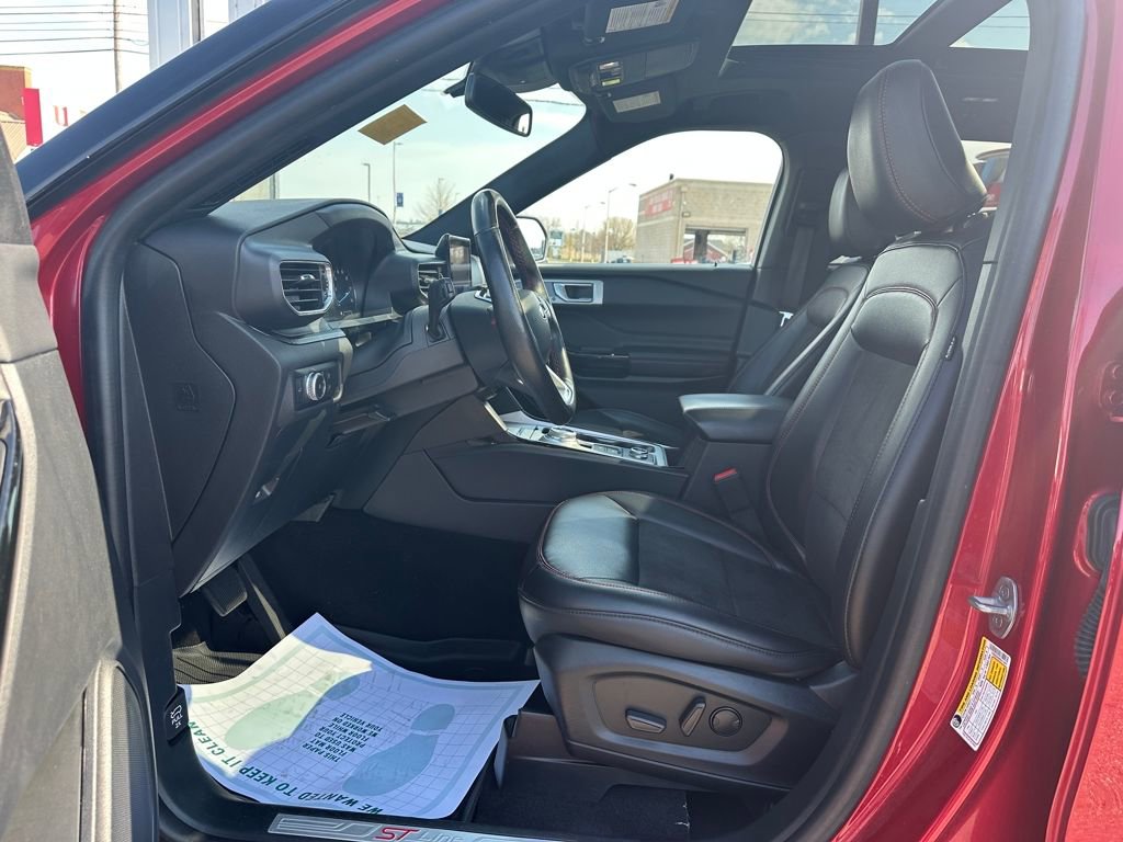 Used 2022 Ford Explorer ST-Line w/ Class IV Trailer Tow Package AWD/4WD image 23