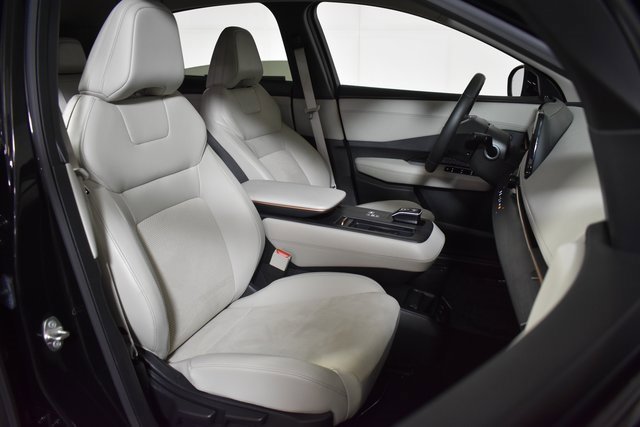 Certified 2023 Nissan Ariya AWD image 35