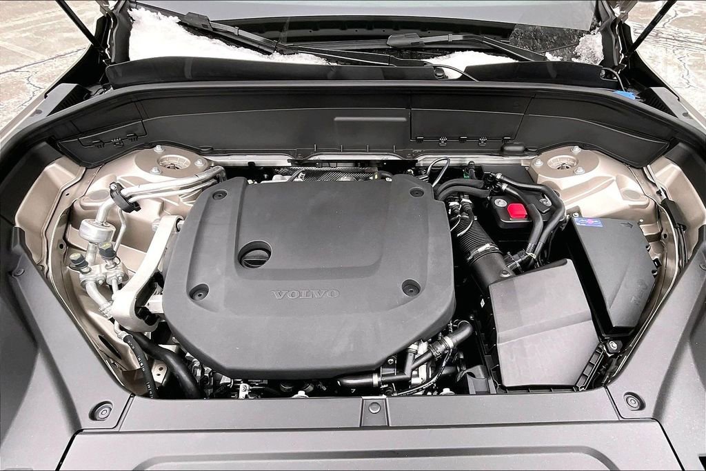 New 2026 Volvo XC90 B6 Plus w/ Protection Package Premier image 12