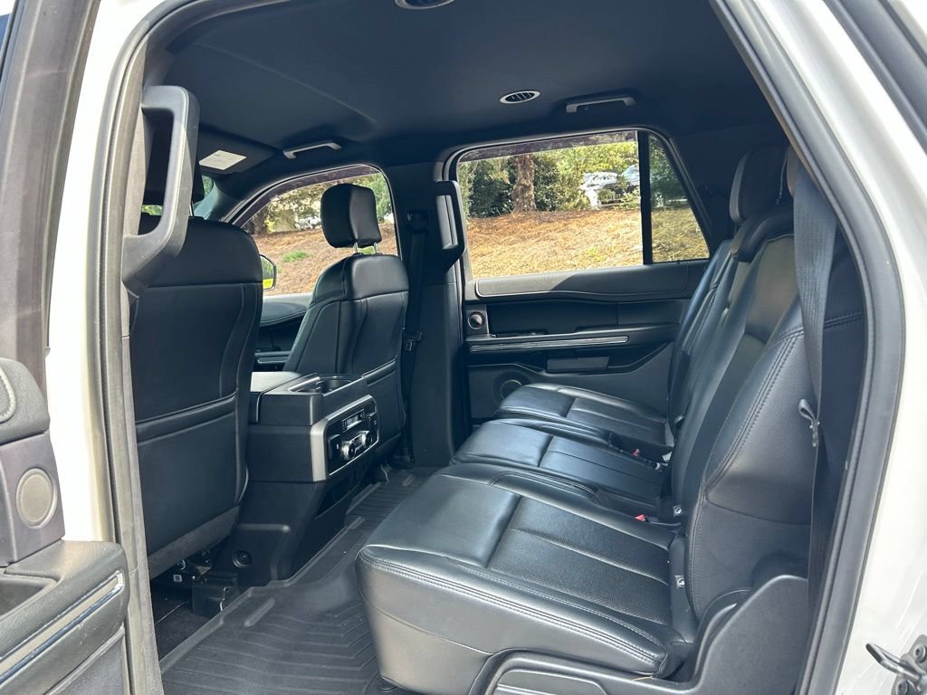 Used 2019 Ford Expedition Max XLT w/ Equipment Group 202A AWD/4WD image 43