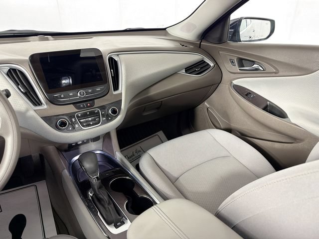 Used 2025 Chevrolet Malibu LT FWD image 22