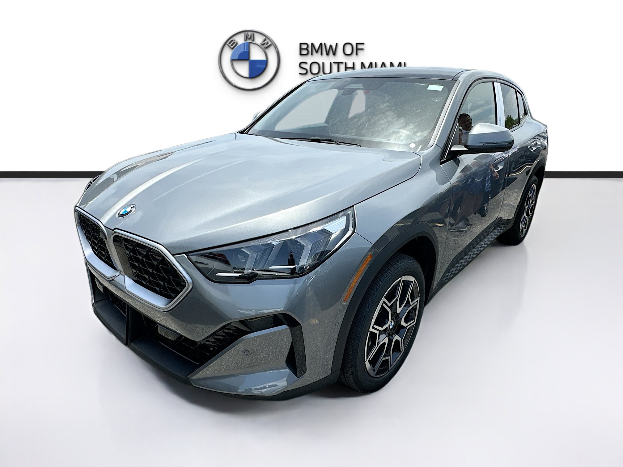 New 2026 BMW X2 xDrive28i w/ Convenience Package AWD/4WD image 2