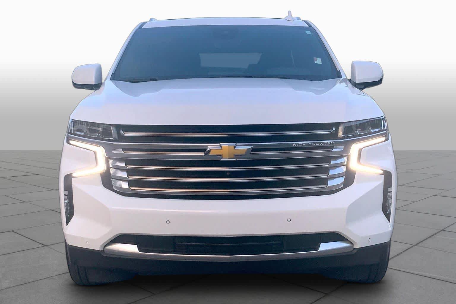 Used 2024 Chevrolet Tahoe High Country AWD/4WD image 4