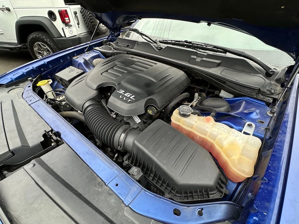 Used 2021 Dodge Challenger SXT w/ Blacktop Package image 33