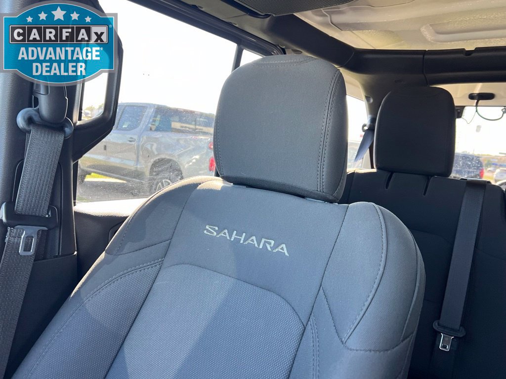 Used 2019 Jeep Wrangler Unlimited Sahara w/ Safety Group AWD/4WD image 17