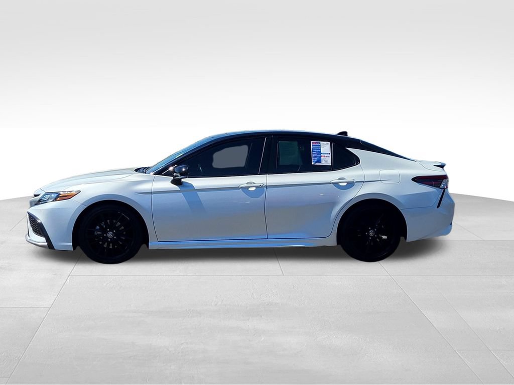 Used 2021 Toyota Camry XSE w/ Navigation Package FWD image 2