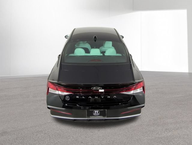 New 2026 Hyundai Elantra Sport FWD image 34